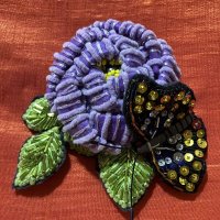 布花のバラと蝶　紫