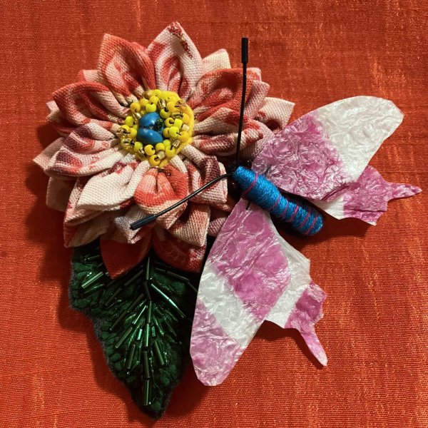 画像1: 台湾の花　100元札と蝶2 (1)